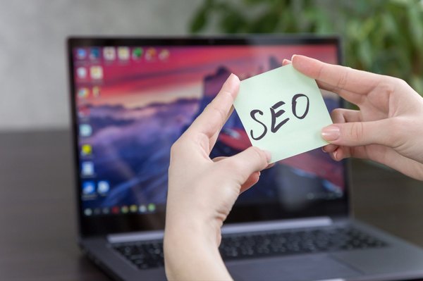 Améliorez votre visibilité en ligne avec boostezvotreseo.com